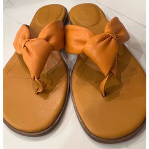 Taryn Rose Slipper Color Orange  leather Size US 9